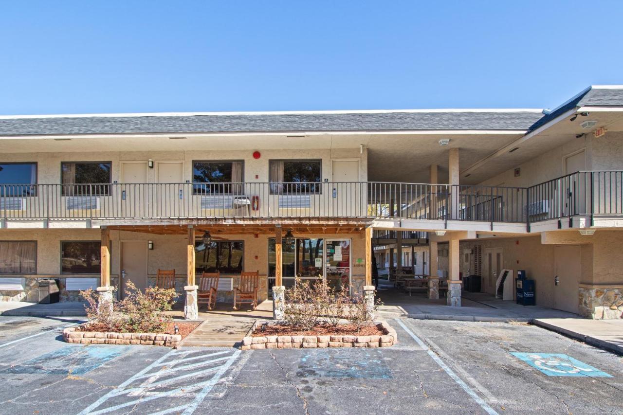 Capital O Hotel Richmond Hill/Savannah Area I-95 Экстерьер фото